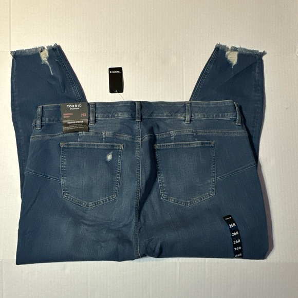 Torrid NWT Bombshell Distressed Skinny Jeans Women's 26R High Rise Stretch Denim - Picture 10 of 12